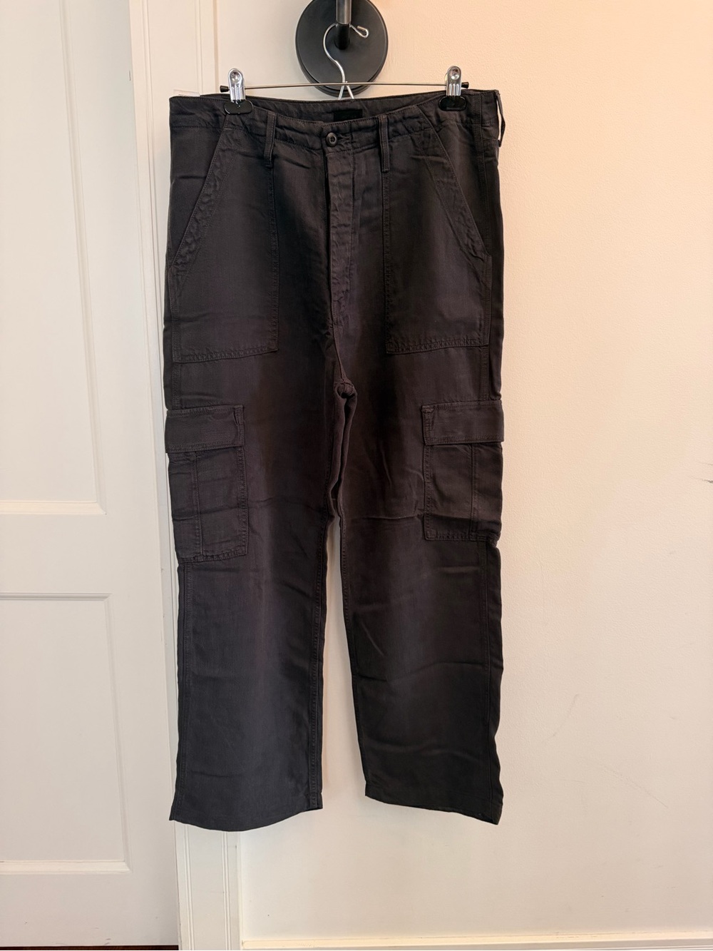 MOTHER Black Women's Cargo Jeans - Utility Pocket Trousers